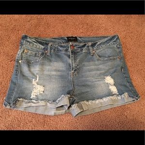 Pink Celebrity shorts